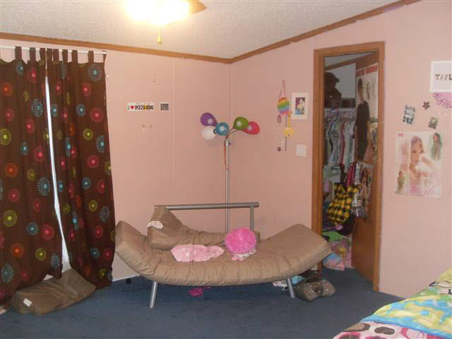 222 N Clem, Winchester, IN 47394 photo 9