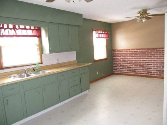 525 Haskell, Dunkirk, IN 47336 photo 4