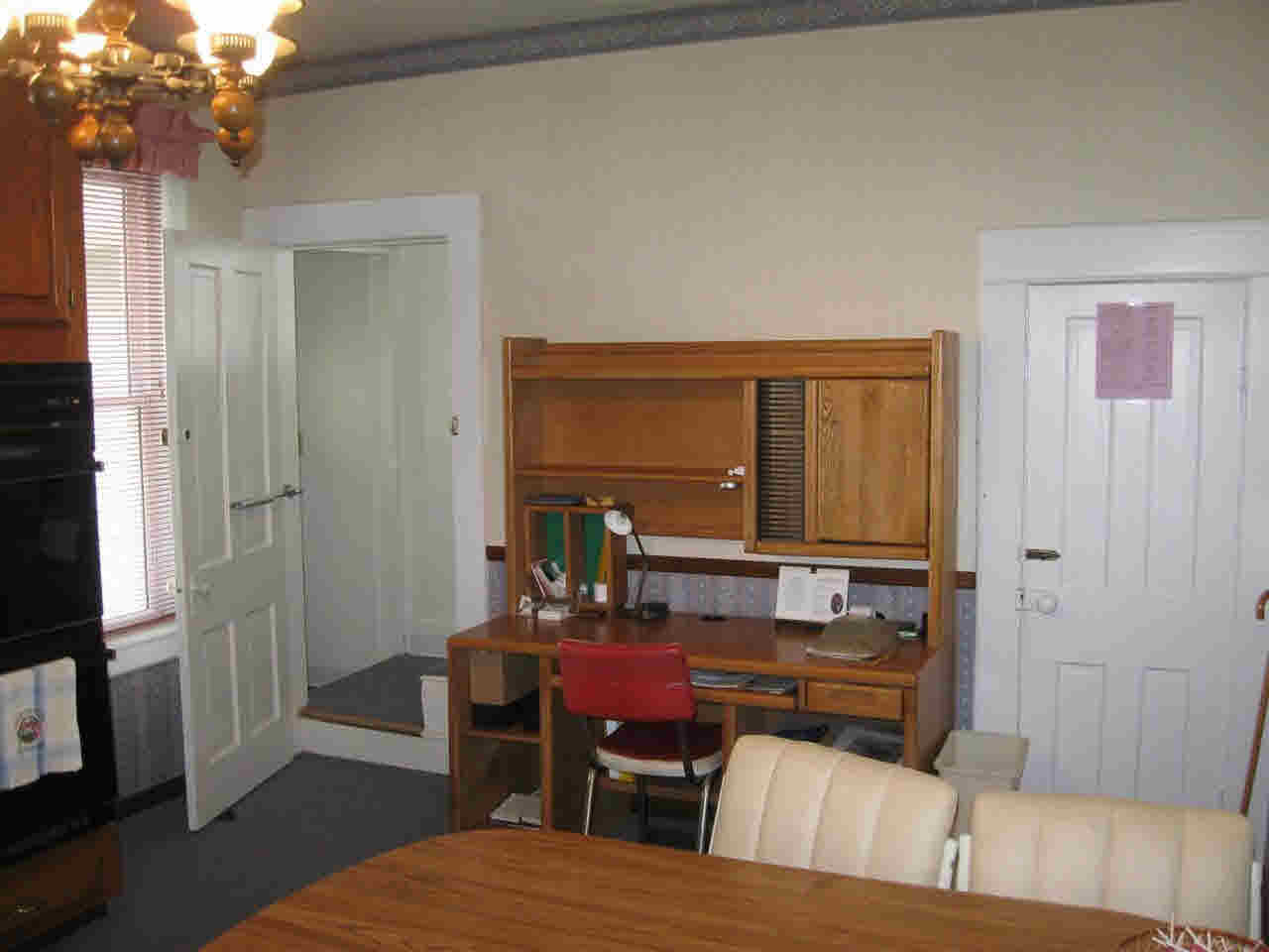 2009 S York Rd, Yorktown, IN 47396 photo 13