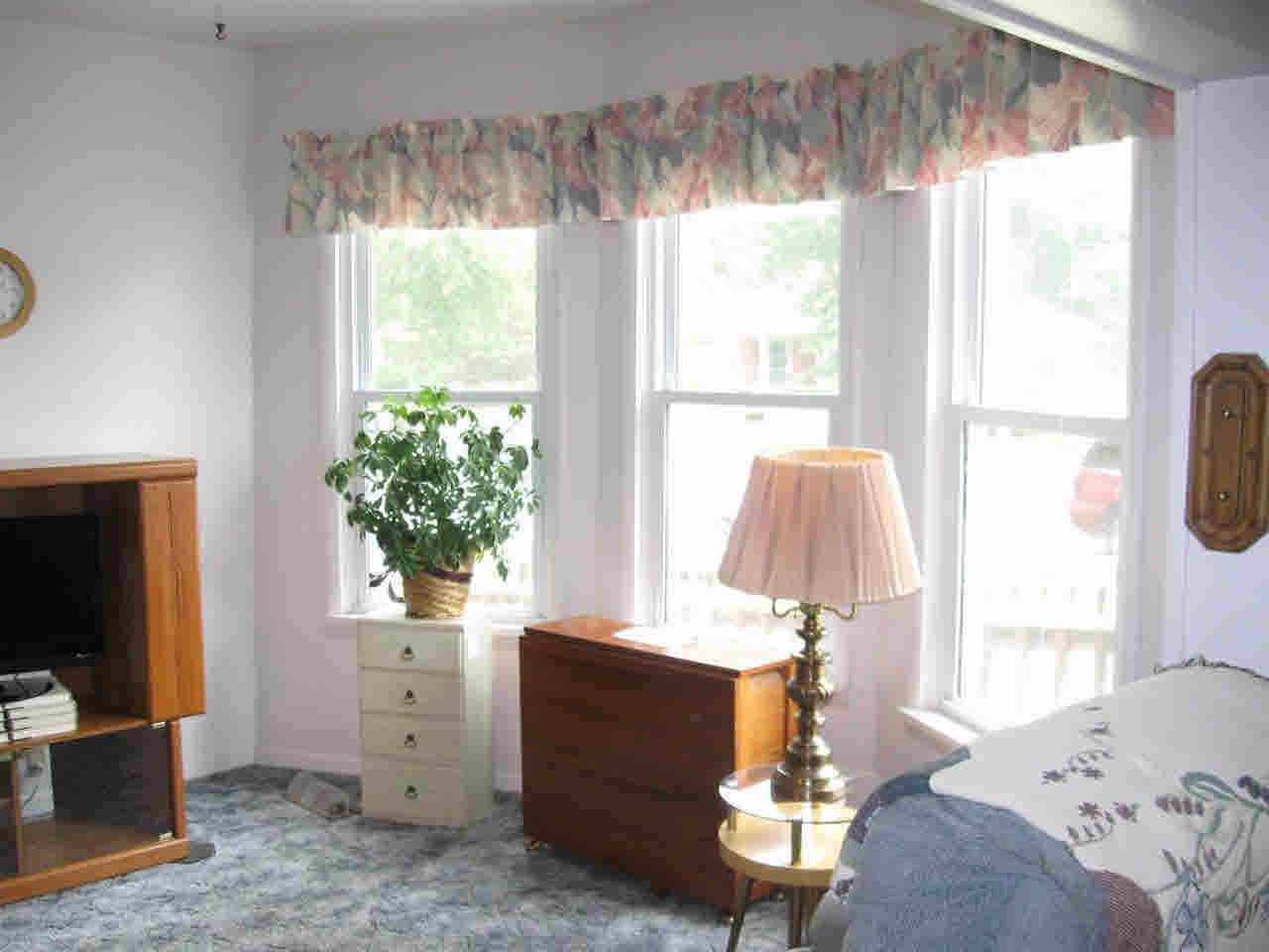 2009 S York Rd, Yorktown, IN 47396 photo 4