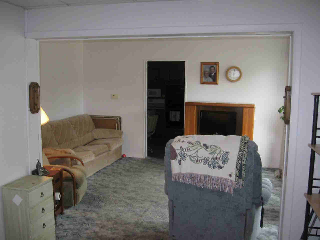 2009 S York Rd, Yorktown, IN 47396 photo 15