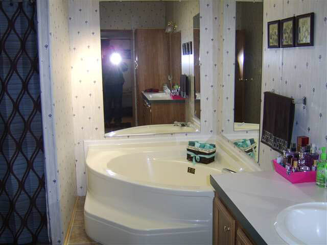 310 W 10th St, Portland, IN 47371 photo 5