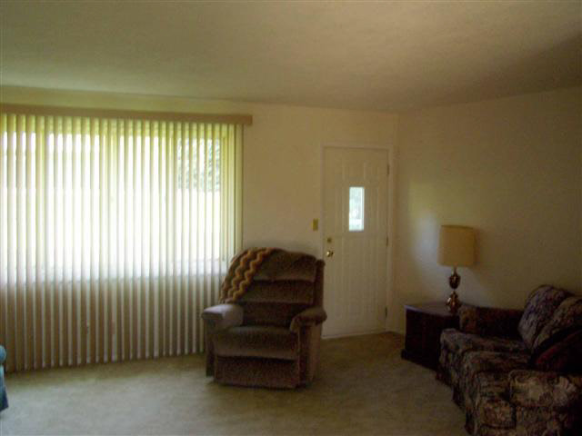 13700 W Daleville Rd, Daleville, IN 47334 photo 4