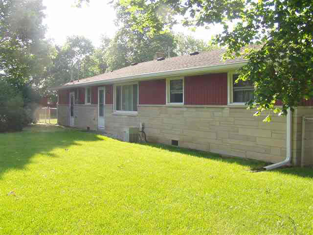 13700 W Daleville Rd, Daleville, IN 47334 photo 2