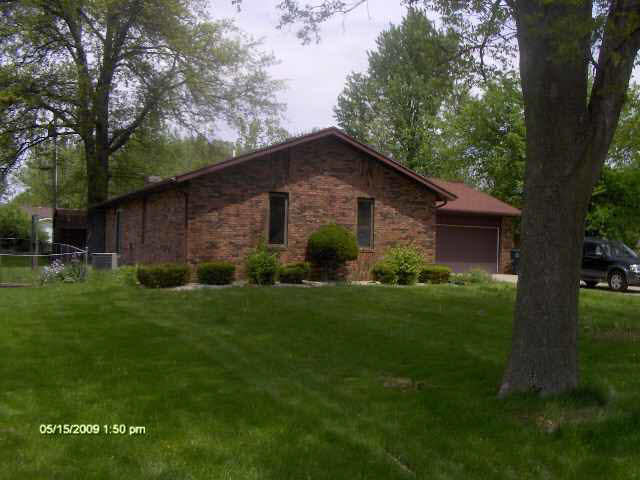 3504 W Devon, Muncie, IN 47304 photo 2