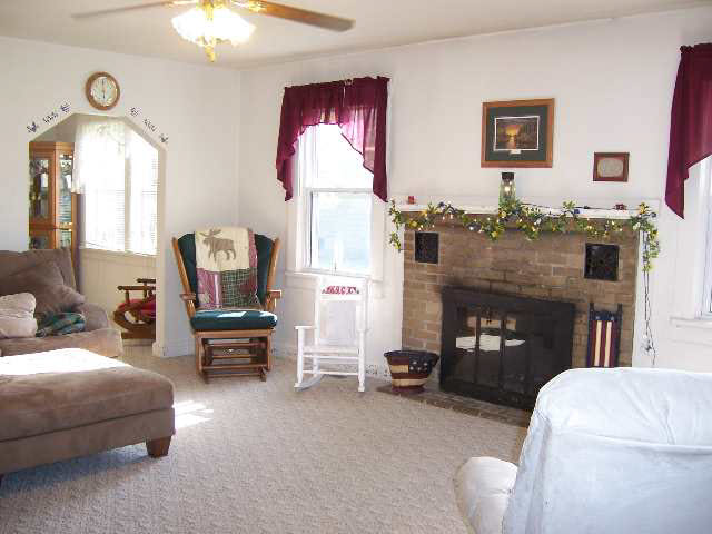 913 E 26th St, Muncie, IN 47302 photo 3