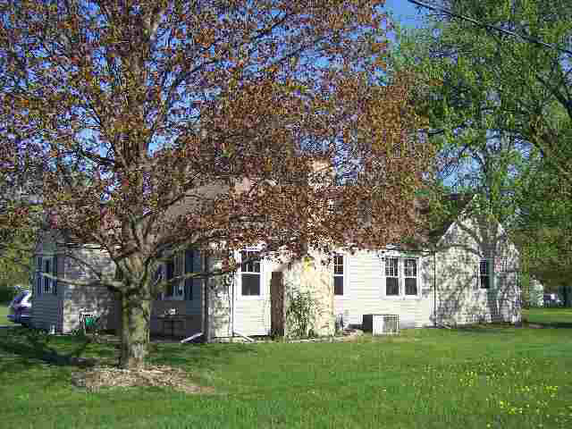 913 E 26th St, Muncie, IN 47302 photo 2