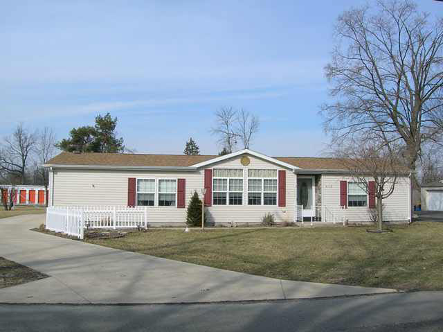 416 E Streeter, Muncie, IN 47303 photo 1