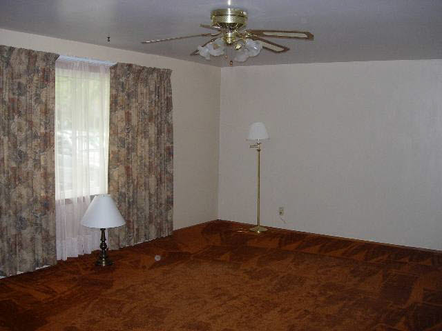 1017 E Cooper, Muncie, IN 47302 photo 2