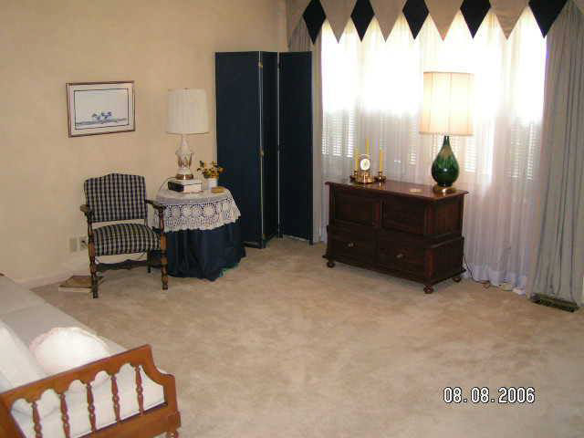 116 N Shellbark Rd, Muncie, IN 47304 photo 2