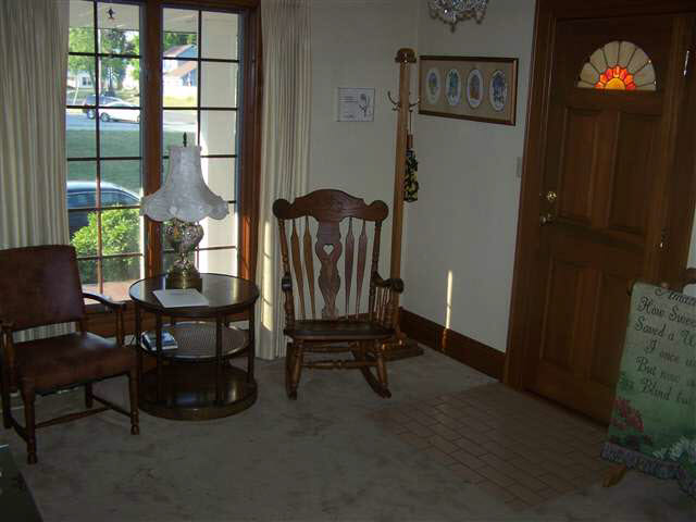 402 Brown St, Winchester, IN 47394 photo 9