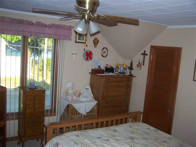 402 Brown St, Winchester, IN 47394 photo 13