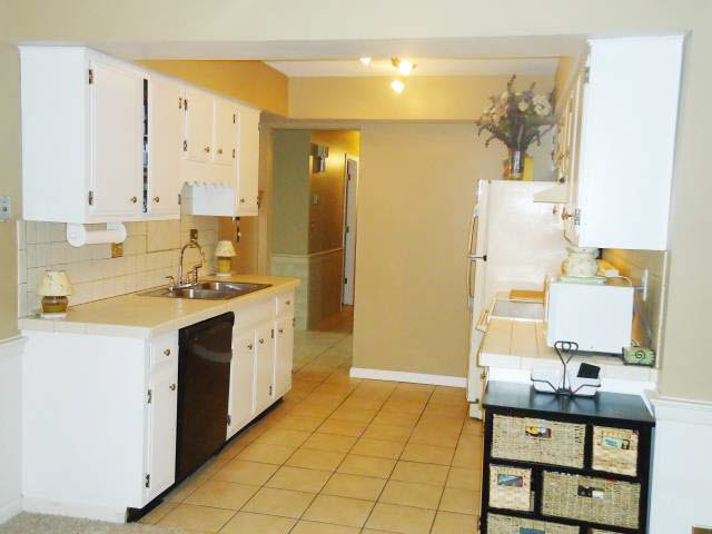 8508 W Balsam Ct, Muncie, IN 47304 photo 5