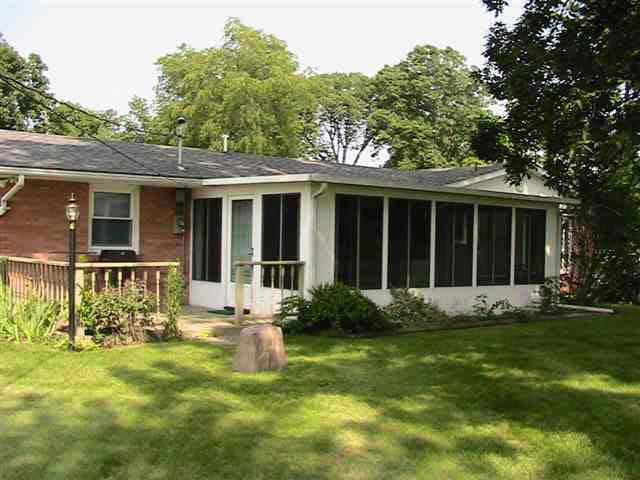 928 S Westchester Park Dr, Yorktown, IN 47396 photo 8