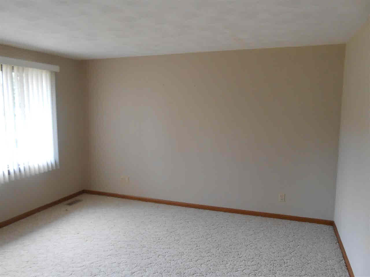 1103 Progress St, Middletown, IN 47356 photo 6