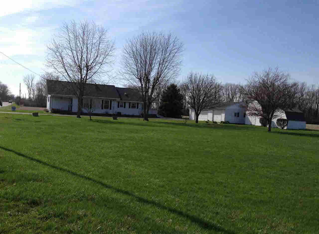 3310 W Cornbread, Muncie, IN 47302 photo 2