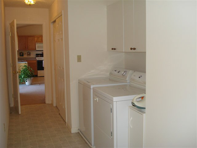 880 E Case Blvd, Albany, IN 47320 photo 12