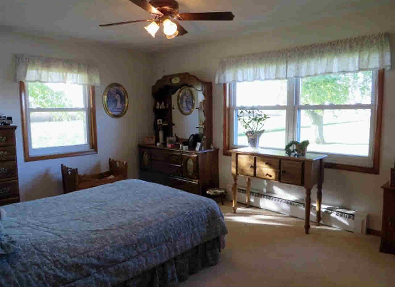 7747 E Central, New Castle, IN 47362 photo 4
