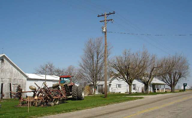 2963 N Wilbur Wright, Mooreland, IN 47360 photo 2