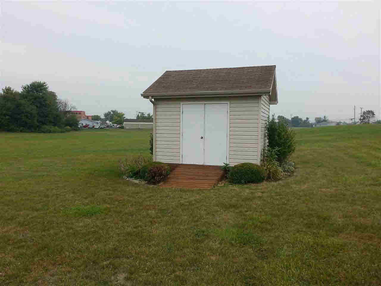 511 Lissaaron Dr, Winchester, IN 47394 photo 12