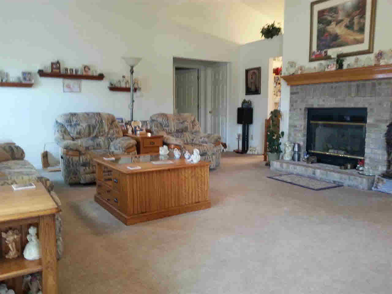 511 Lissaaron Dr, Winchester, IN 47394 photo 2
