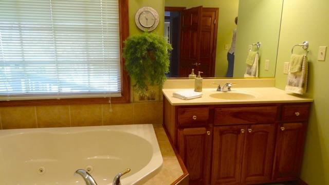 2613 N Fern Brook Way, Muncie, IN 47304 photo 18