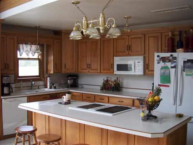 8777 E Division Rd, Portland, IN 47371 photo 4