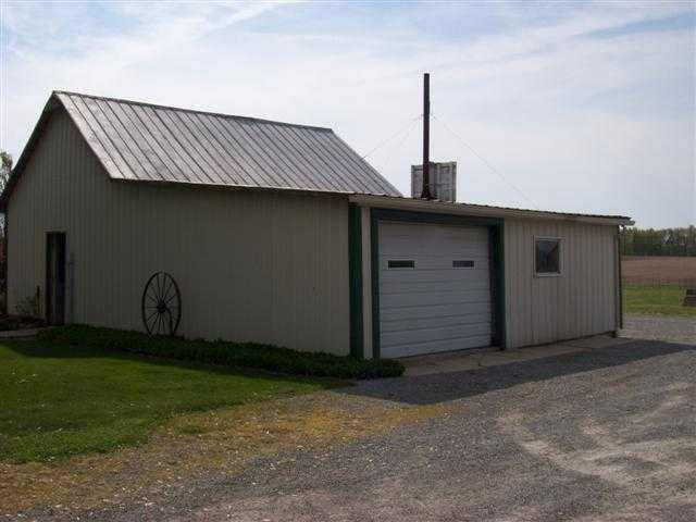 8777 E Division Rd, Portland, IN 47371 photo 10