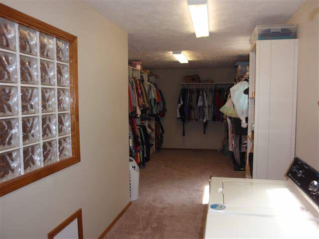3801 W Kingswood Ct, Muncie, IN 47304 photo 23