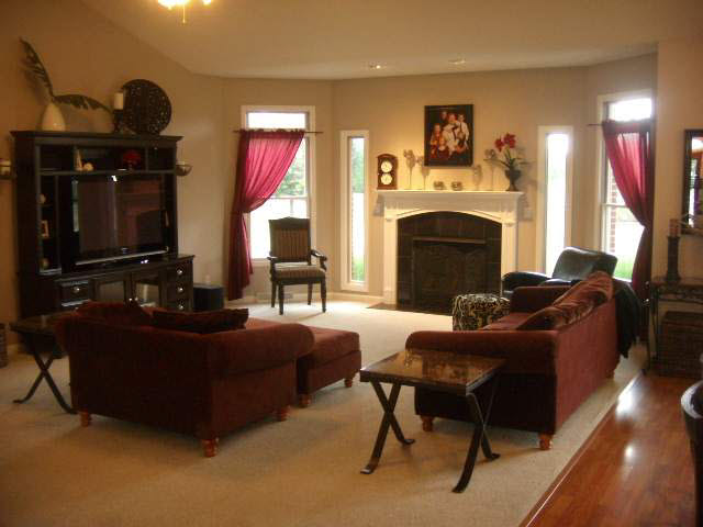 1 Stonebridge Dr, Winchester, IN 47394 photo 2
