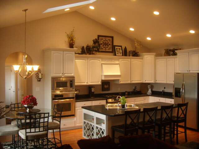 1 Stonebridge Dr, Winchester, IN 47394 photo 3