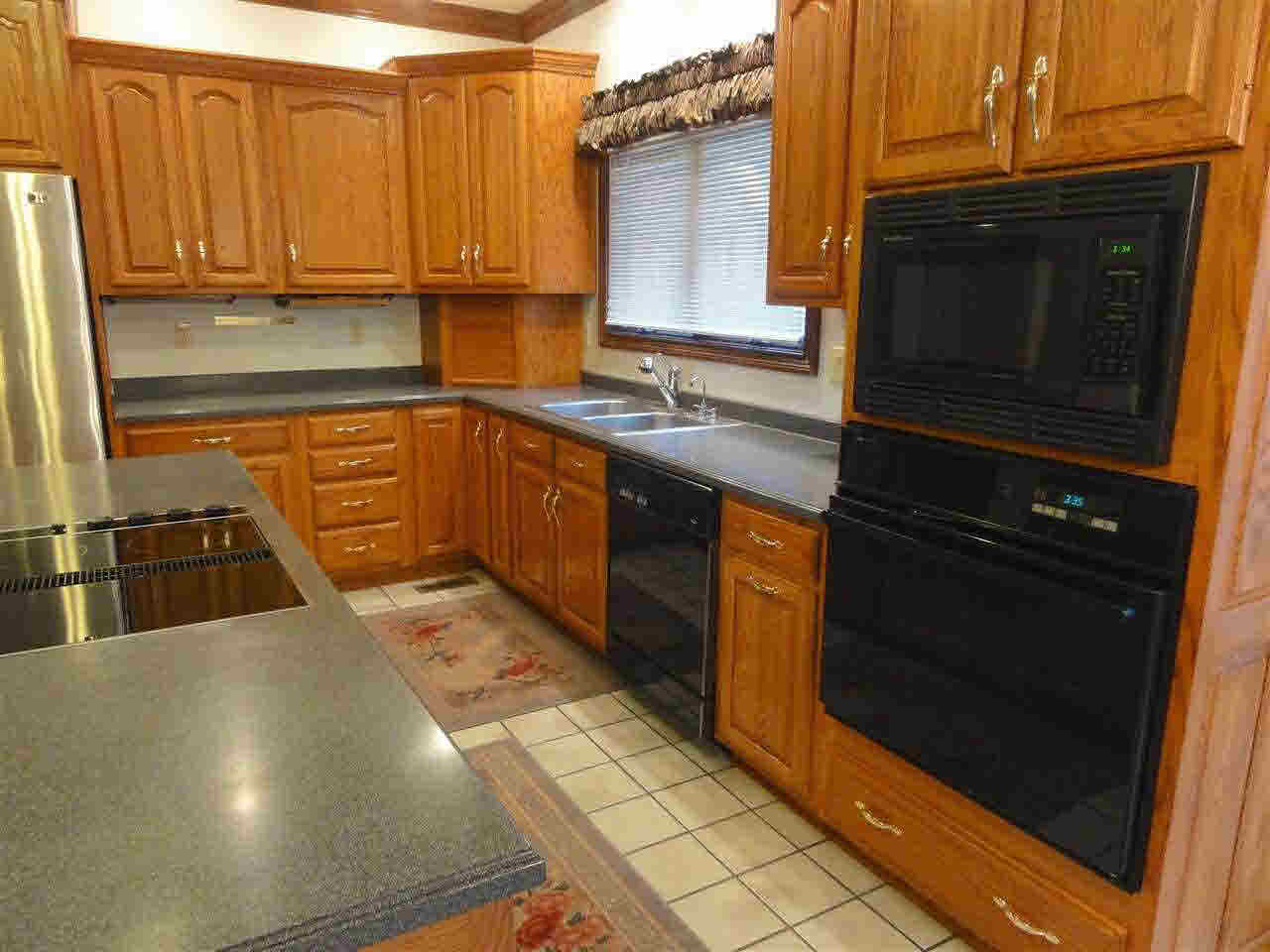 5200 W Deerbrook Dr, Muncie, IN 47304 photo 15