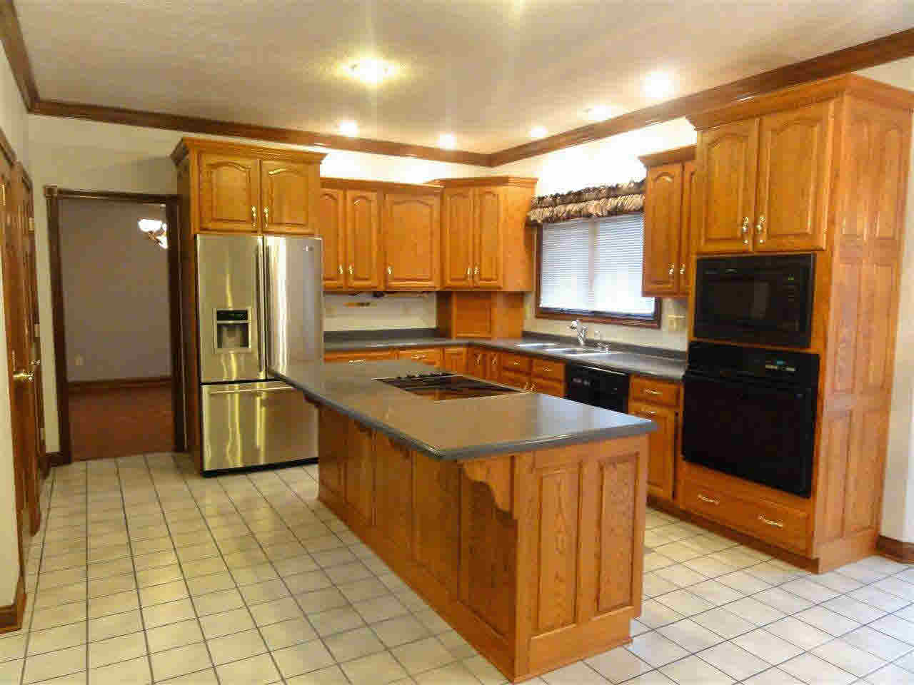 5200 W Deerbrook Dr, Muncie, IN 47304 photo 6