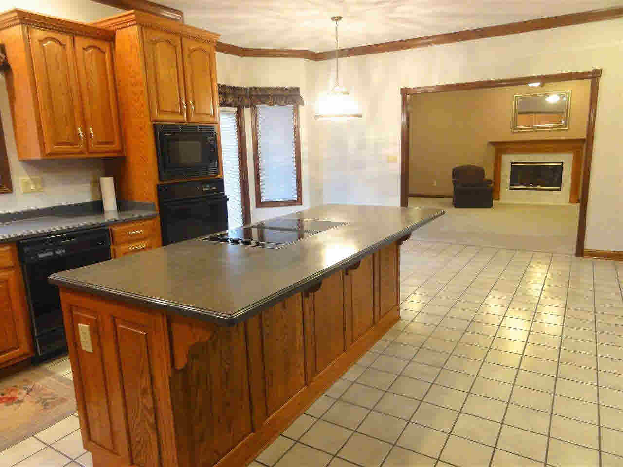 5200 W Deerbrook Dr, Muncie, IN 47304 photo 11
