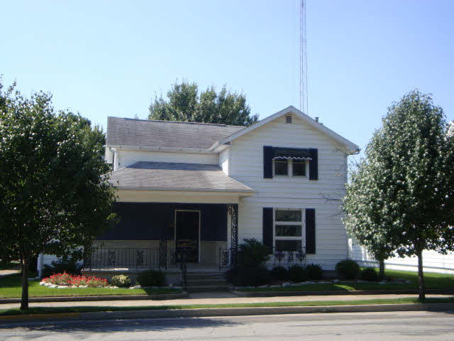 515 E Columbia, Flora, IN 46929 photo 1