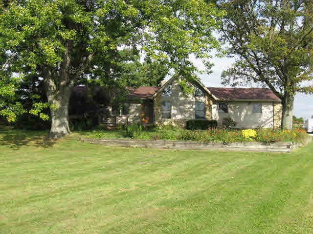 3549 E Division Rd, Monticello, IN 47960 photo 1