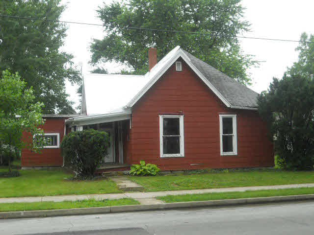 319 E Main St, Flora, IN 46929 photo 1