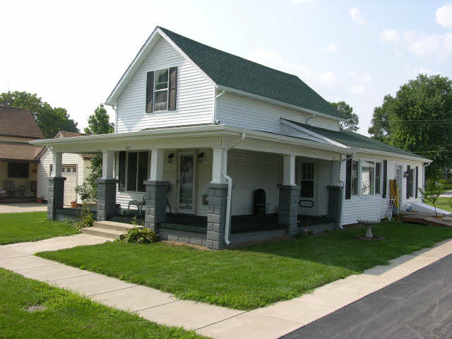 308 Earl, Chalmers, IN 47929 photo 1