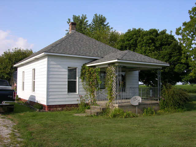 119 E Monon Rd, Monon, IN 47959 photo 1