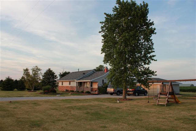 2581 N 800 W, Wolcott, IN 47995 photo 1