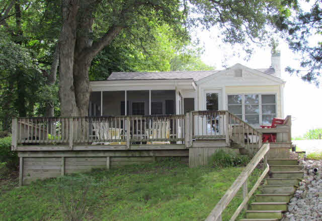 2432 N Sullivan Ct, Monticello, IN 47960 photo 1