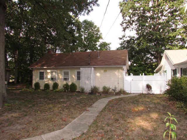 3494 N Shore Acres Ct, Monticello, IN 47960 photo 1
