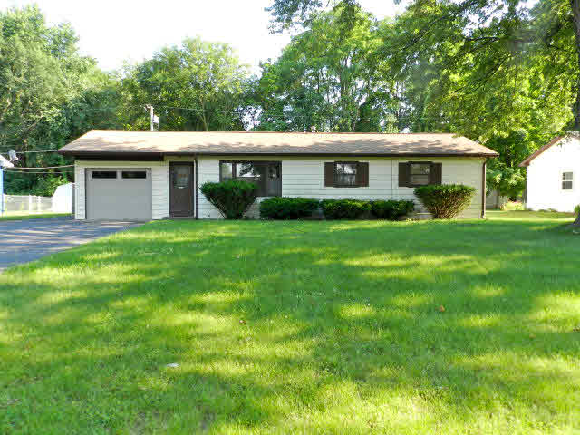 607 Hillcrest Dr, Monticello, IN 47960 photo 1