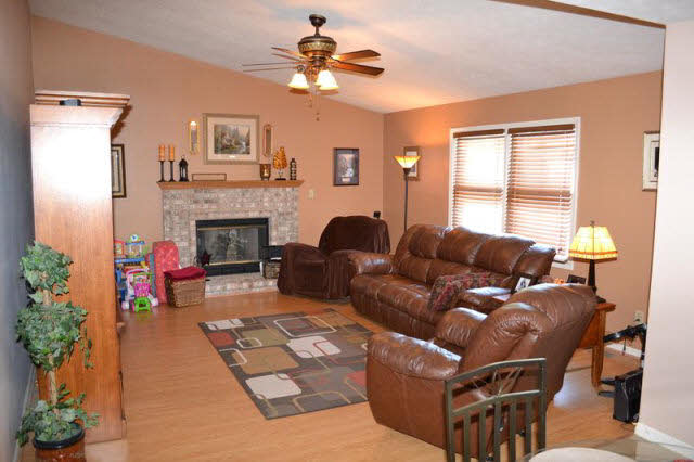 5251 E 400 N, Monticello, IN 47960 photo 4