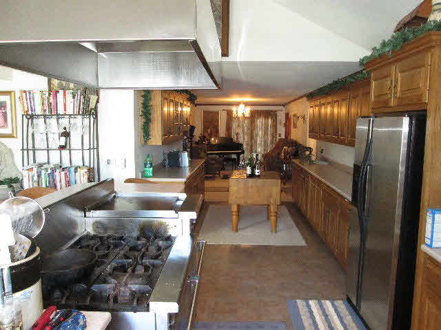 765 W 900 N, Monon, IN 47959 photo 3