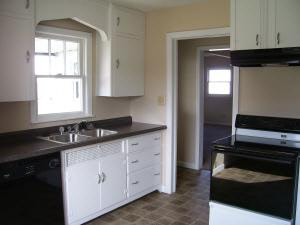1005 W Brook St, Mitchell, IN 47446 photo 3