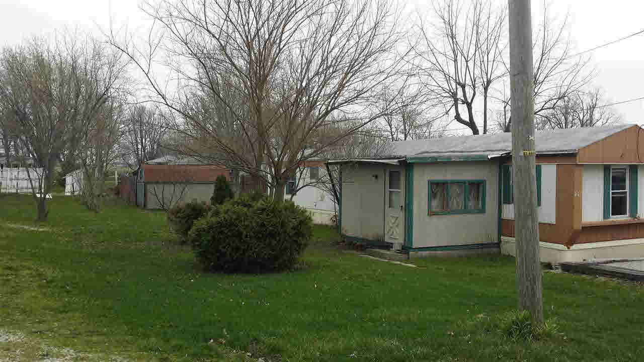 827 N Elm, Dunkirk, IN 47336 photo 3