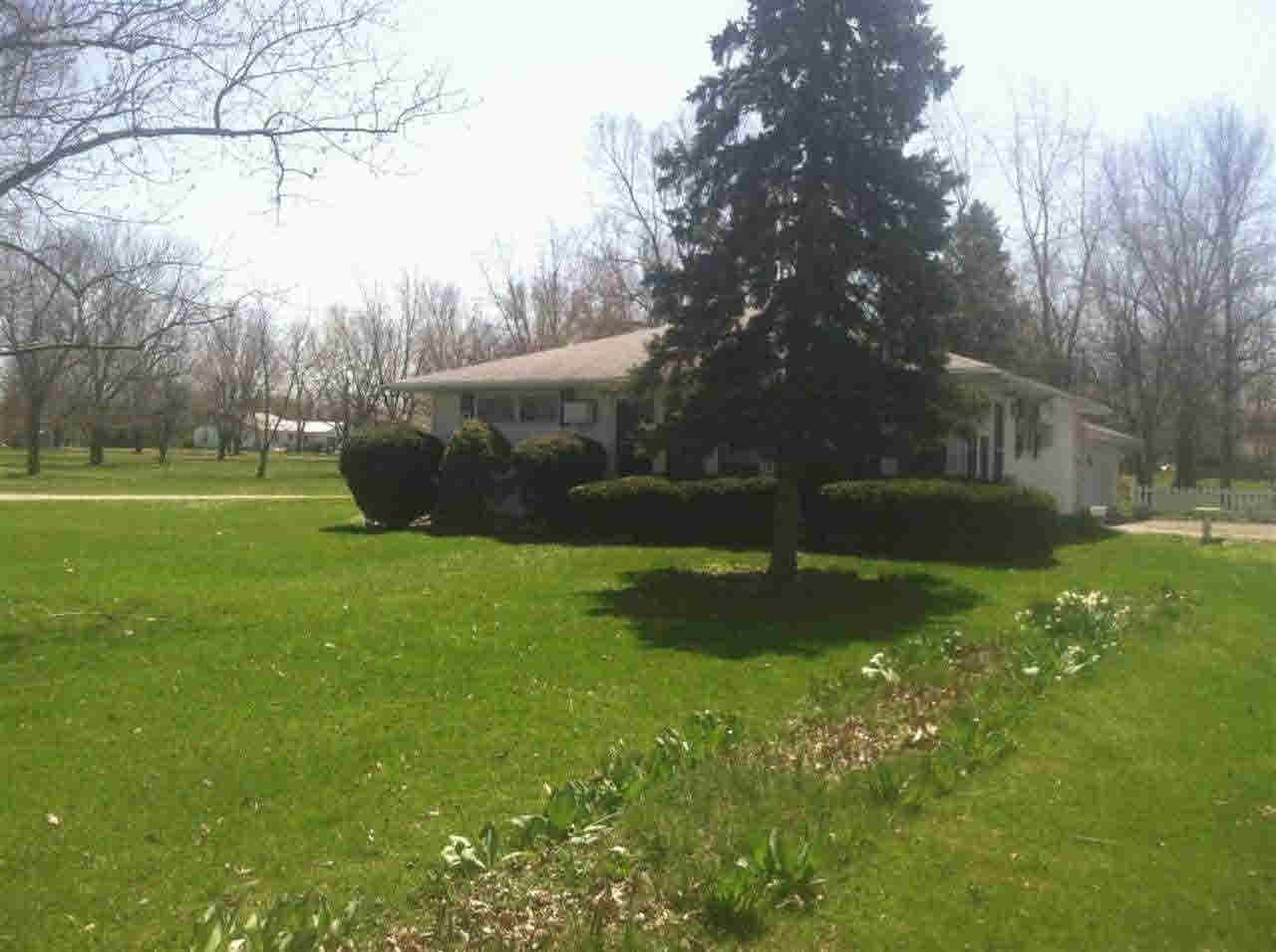 439 E 7th St, Portland, IN 47371 photo 1
