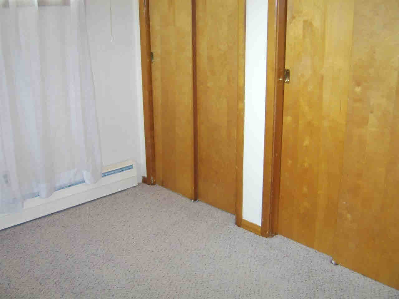 439 E 7th St, Portland, IN 47371 photo 11