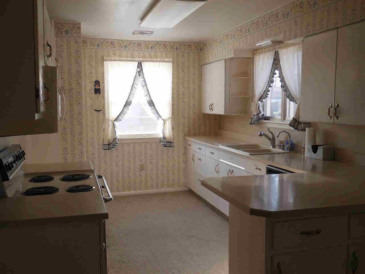 509 E North St, Portland, IN 47371 photo 2